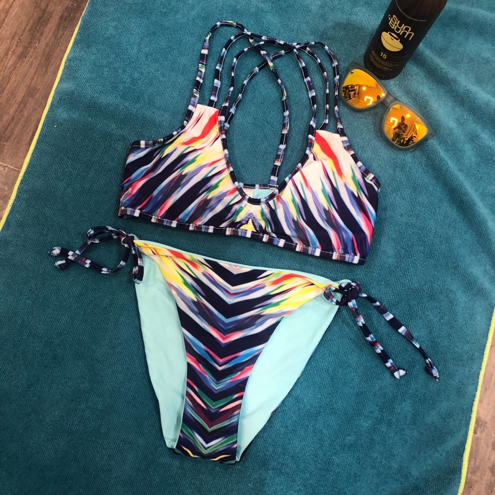 Bright Tie Dye Bikini 👙